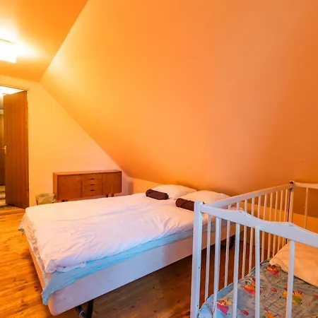 Taalihomes Vanakuela Puhkemaja - Saun Ja Kuemblustuenn Hinnas Vanakula Extérieur photo
