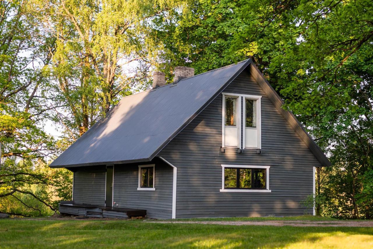 Taalihomes Vanakuela Puhkemaja - Saun Ja Kuemblustuenn Hinnas Chalet Vanakula